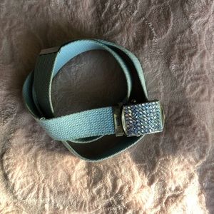 Vintage Blue bedazzled belt 🦋